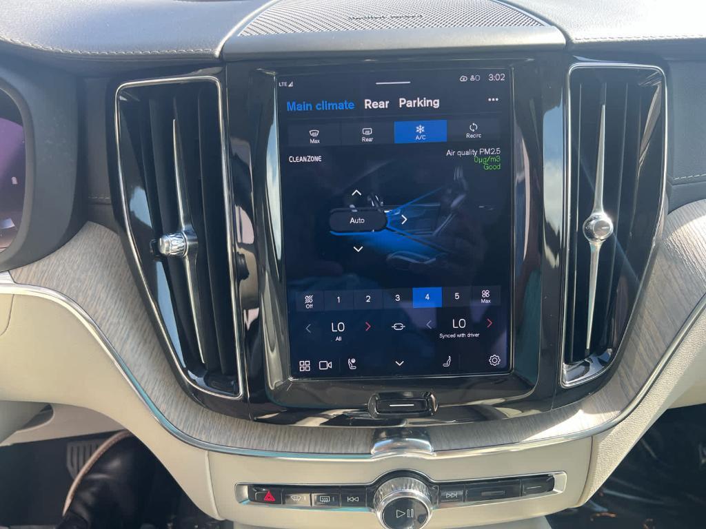 used 2022 Volvo XC60 car, priced at $34,400