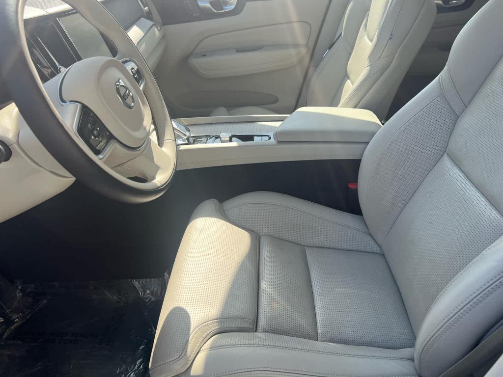 used 2022 Volvo XC60 car, priced at $34,400