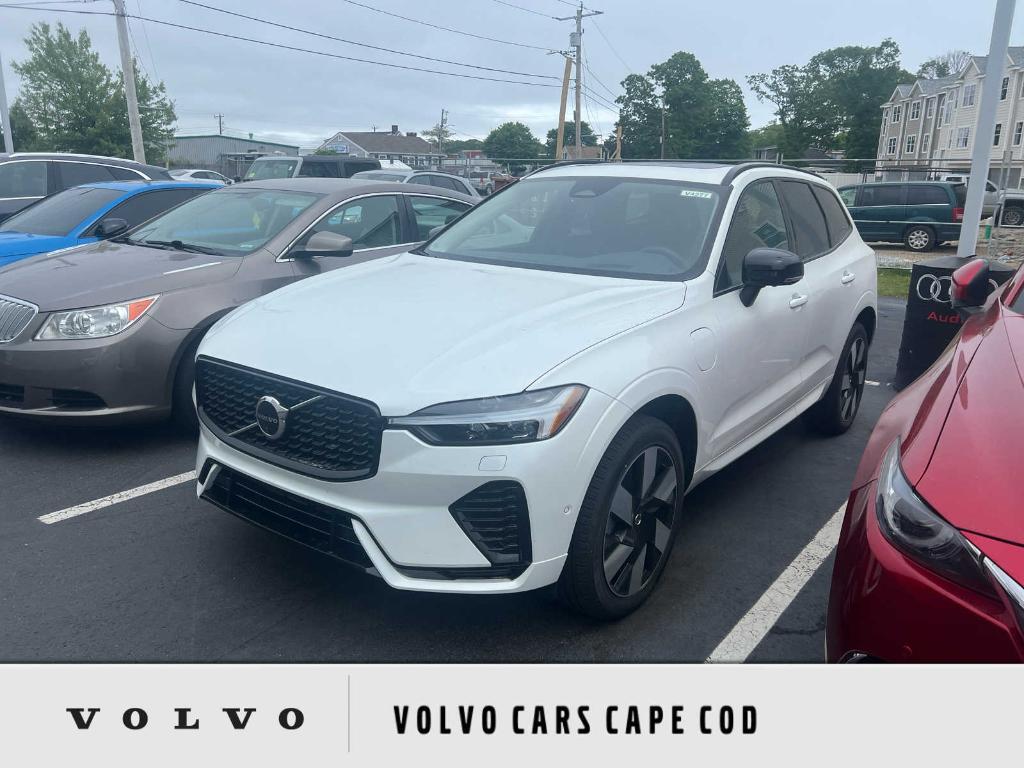 new 2025 Volvo XC60 Plug-In Hybrid car, priced at $70,675