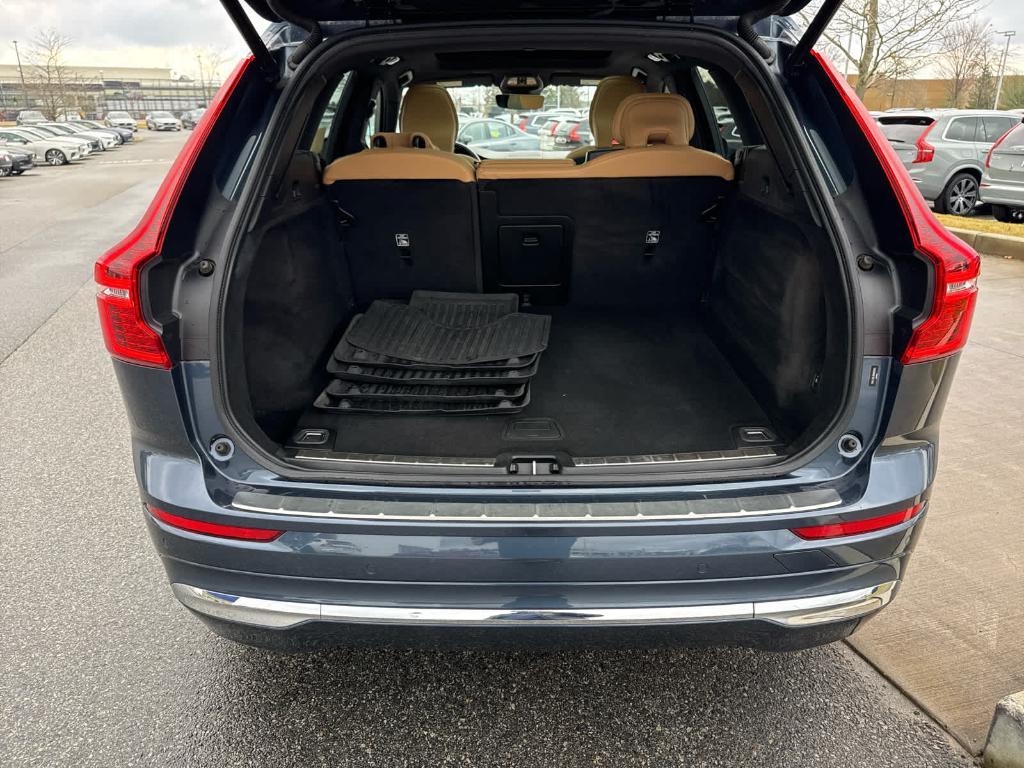 used 2022 Volvo XC60 car, priced at $32,900