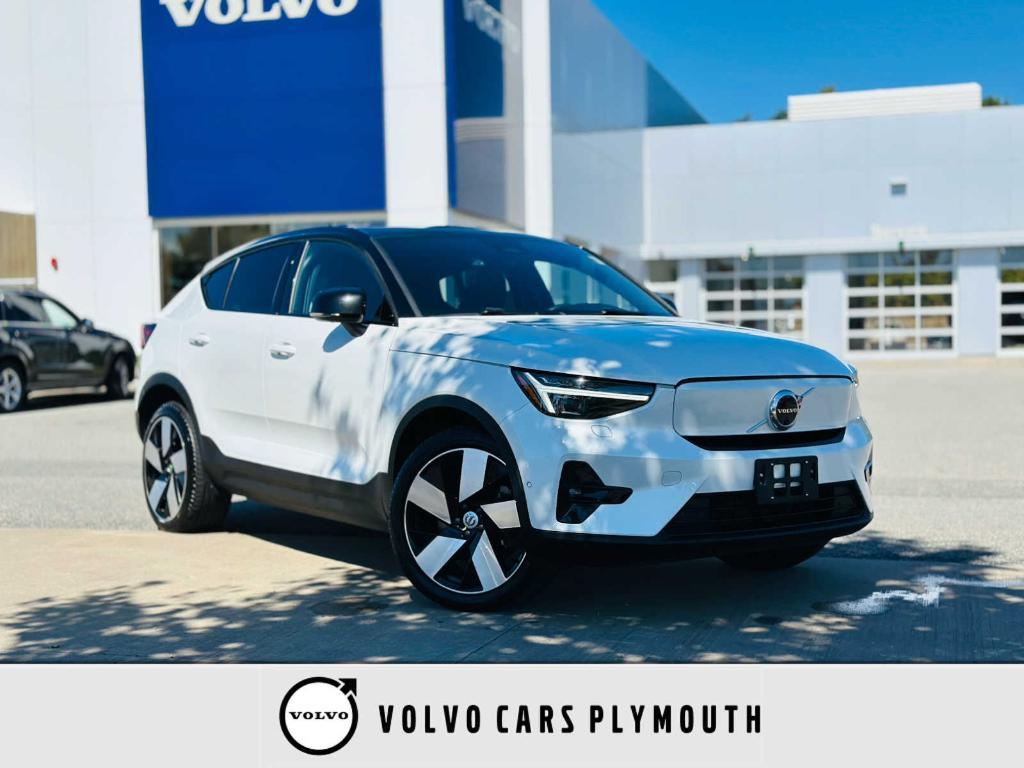 used 2022 Volvo C40 Recharge Pure Electric car, priced at $27,400