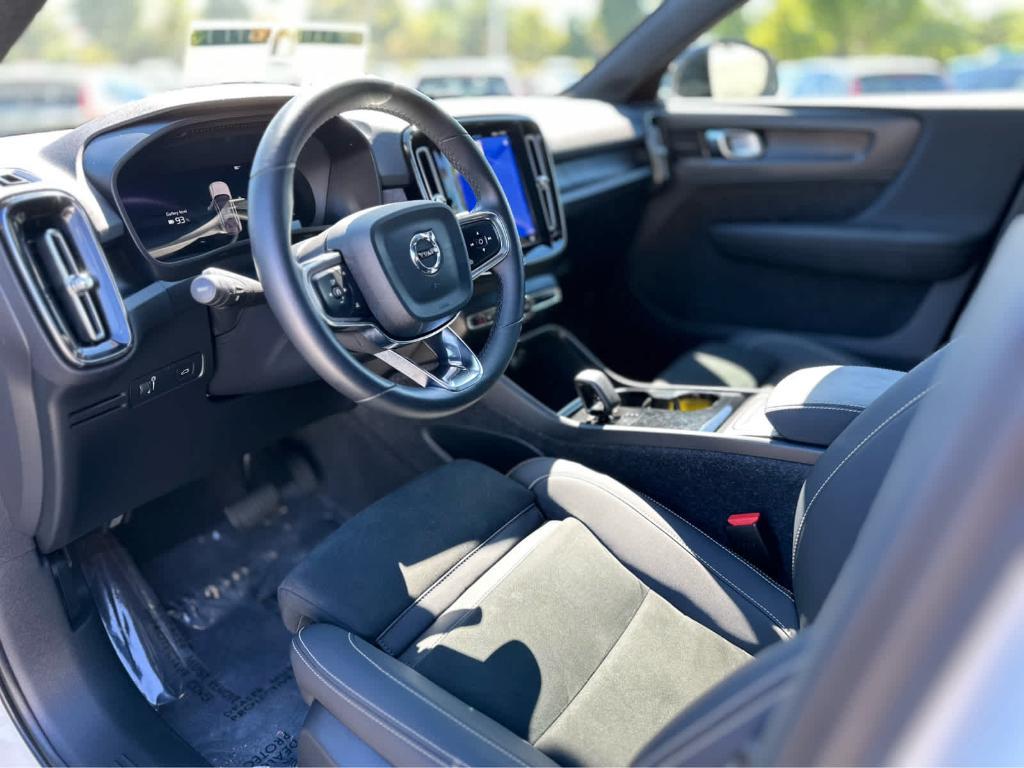 used 2022 Volvo C40 Recharge Pure Electric car, priced at $26,900