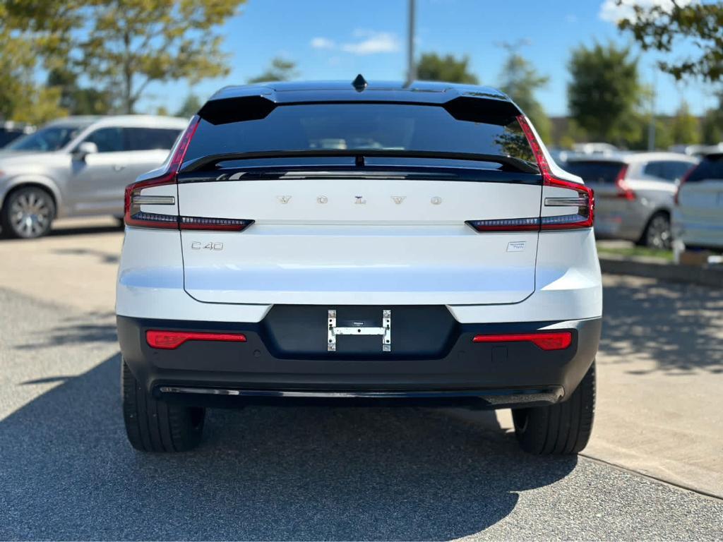 used 2022 Volvo C40 Recharge Pure Electric car, priced at $26,900