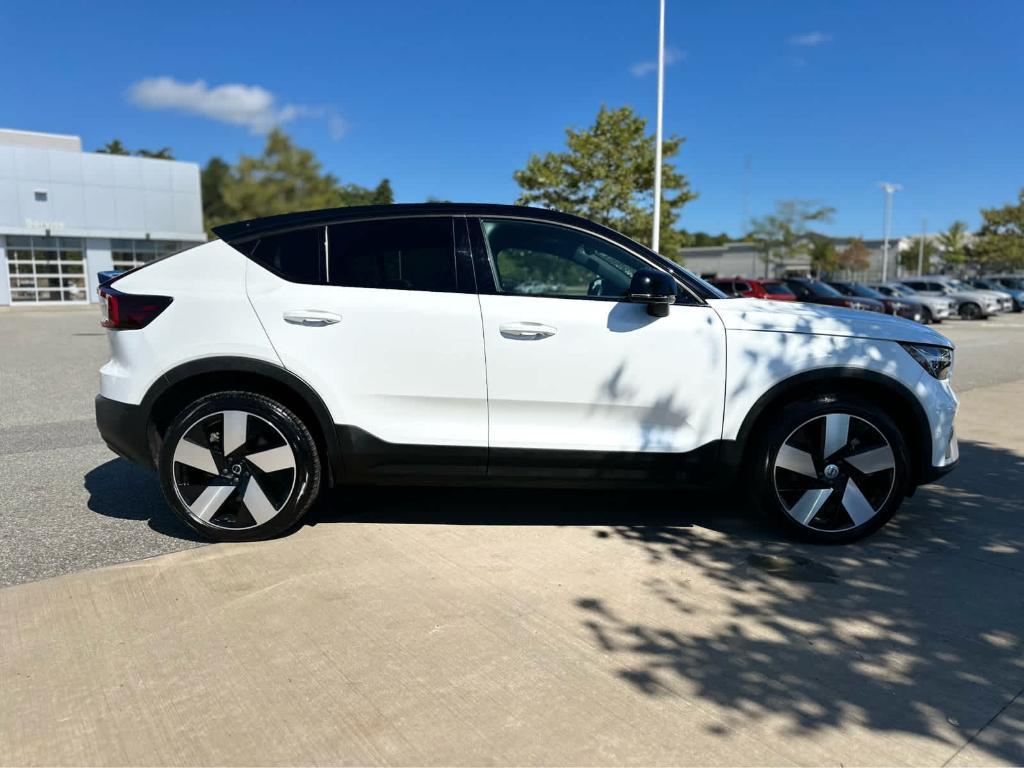 used 2022 Volvo C40 Recharge Pure Electric car, priced at $26,900