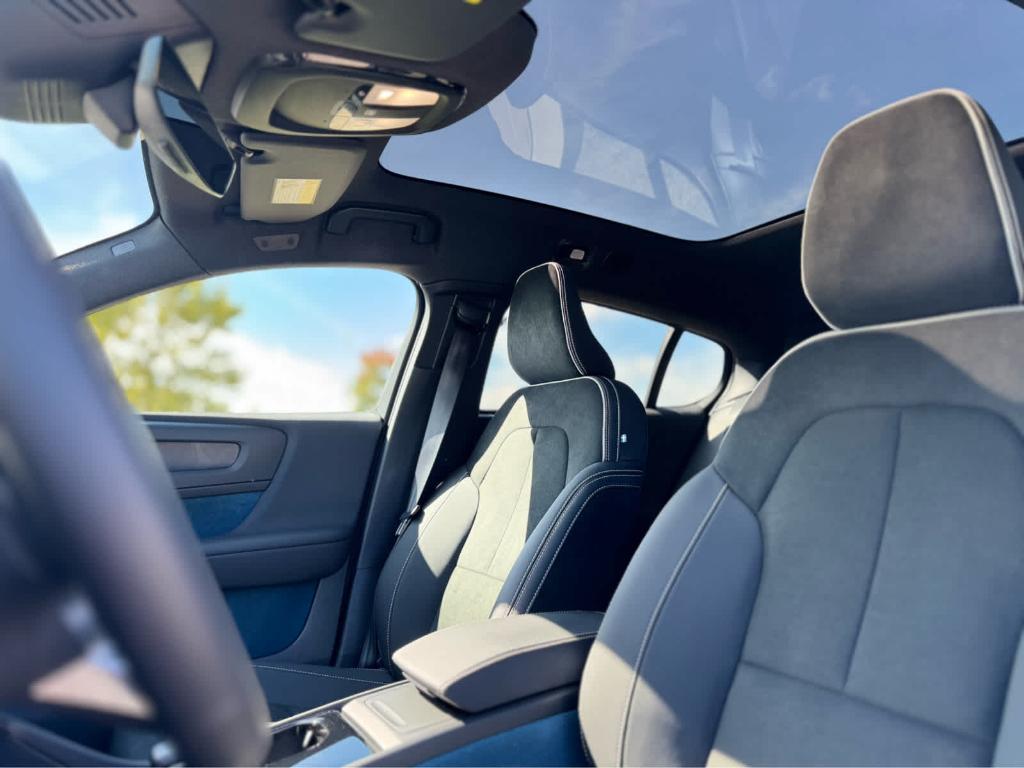 used 2023 Volvo C40 Recharge Pure Electric car, priced at $26,200