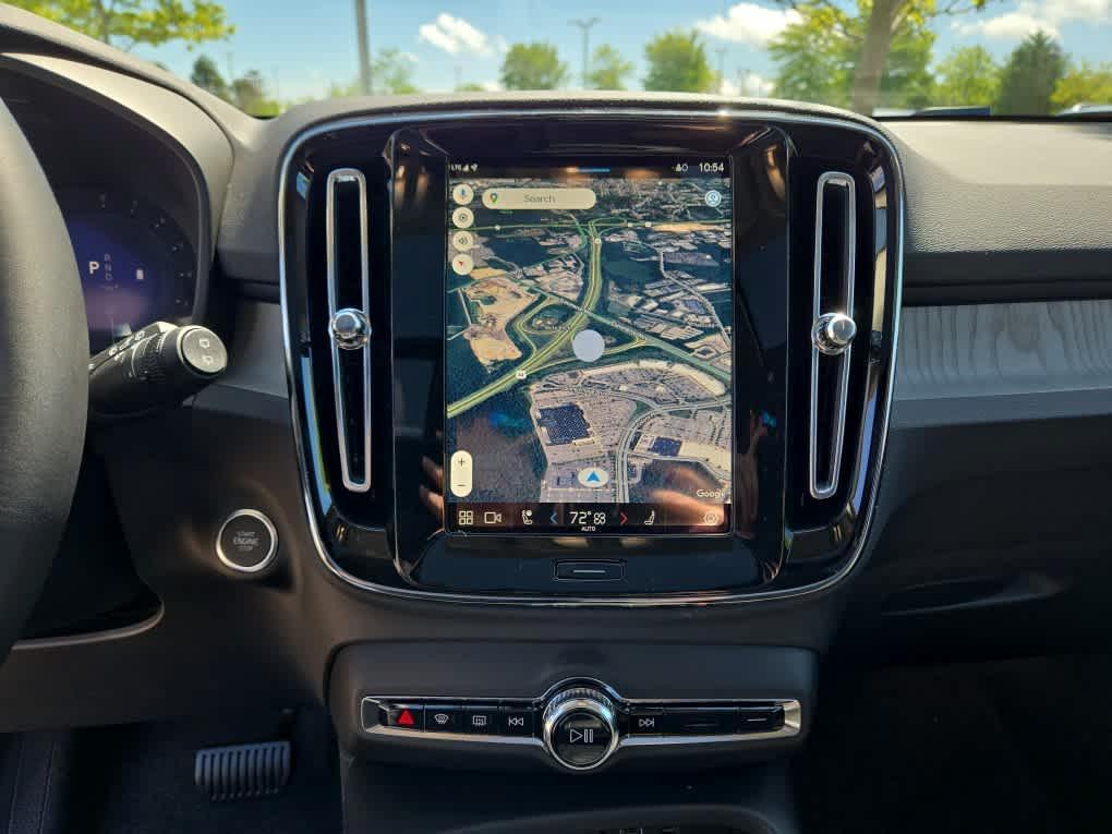 new 2025 Volvo XC40 car, priced at $49,810