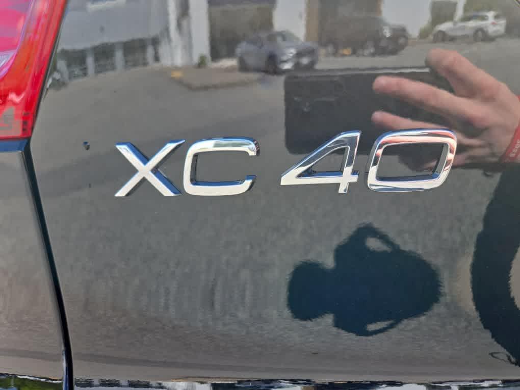 new 2025 Volvo XC40 car, priced at $49,810