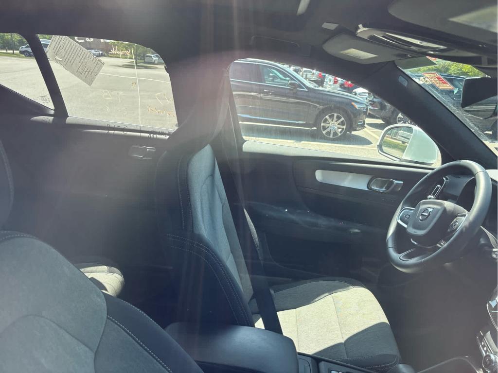 used 2025 Volvo XC40 car, priced at $33,500