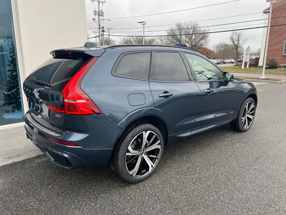 new 2025 Volvo XC60 car, priced at $60,635