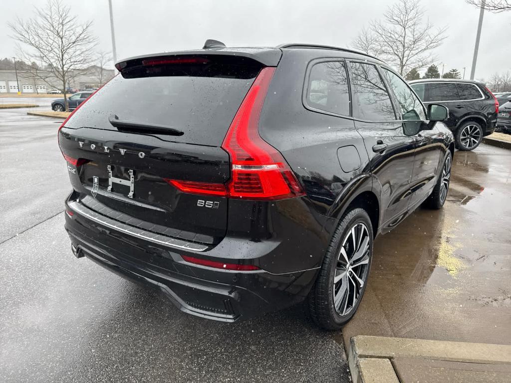 new 2025 Volvo XC60 car, priced at $55,335