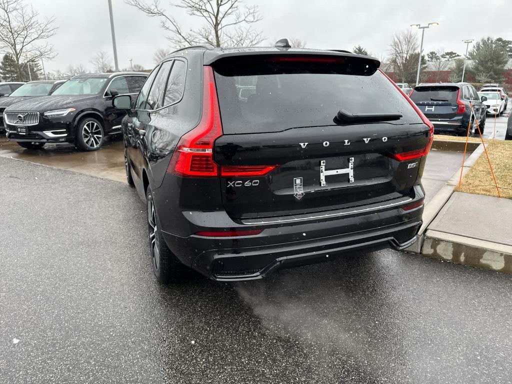 new 2025 Volvo XC60 car, priced at $55,335