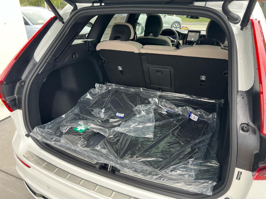 new 2026 Volvo XC60 car, priced at $57,985