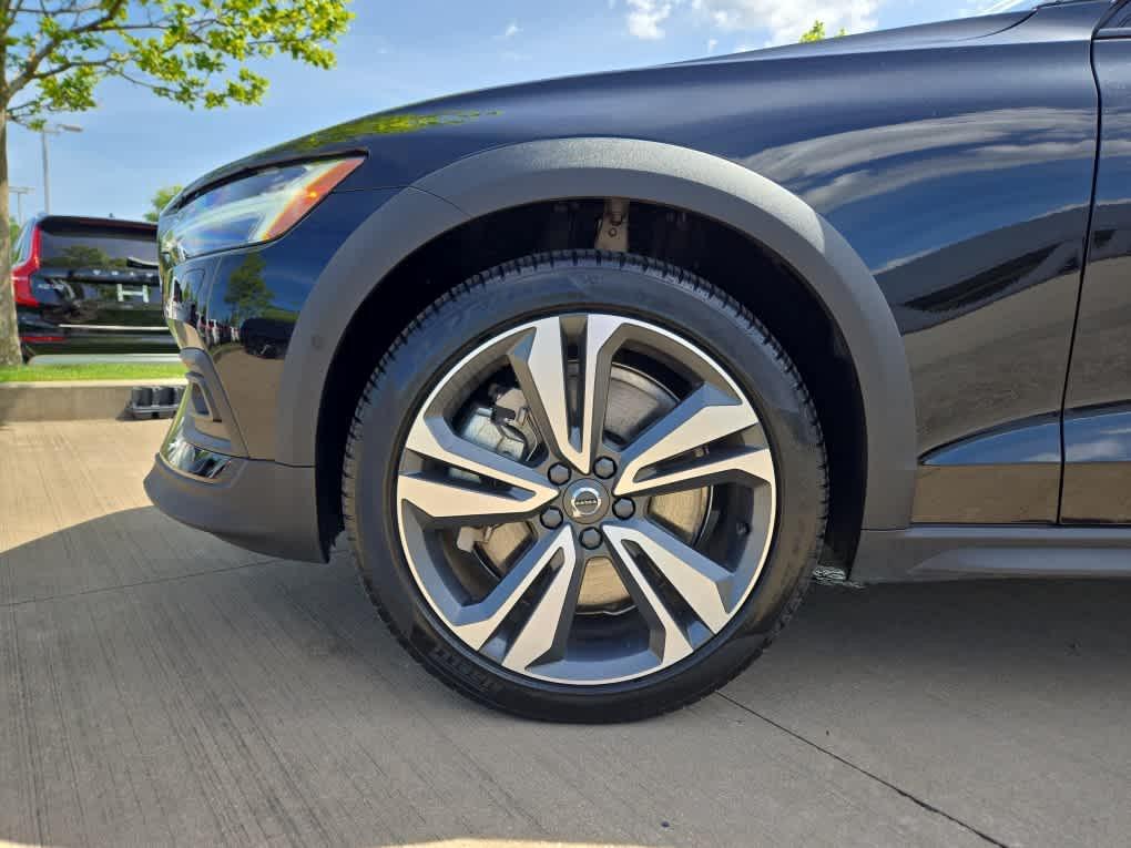 used 2024 Volvo V60 Cross Country car, priced at $42,500