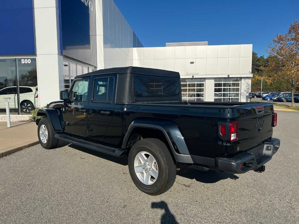 used 2021 Jeep Gladiator car, priced at $27,600