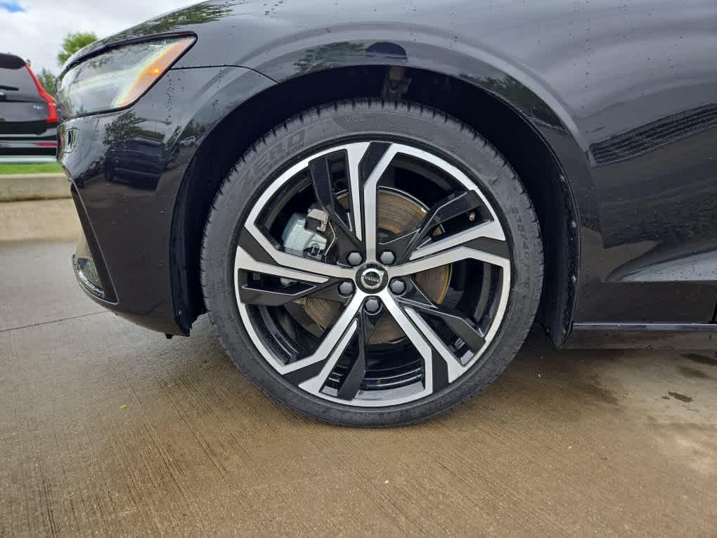 used 2024 Volvo S60 car, priced at $28,600