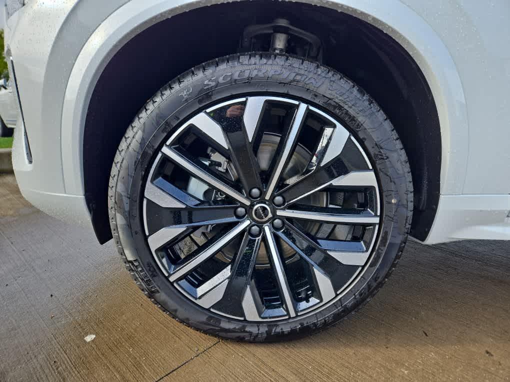 new 2025 Volvo XC90 car, priced at $60,545