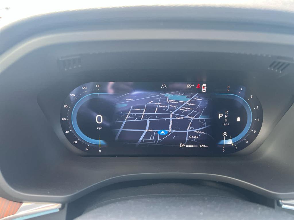 new 2025 Volvo XC60 car, priced at $56,155