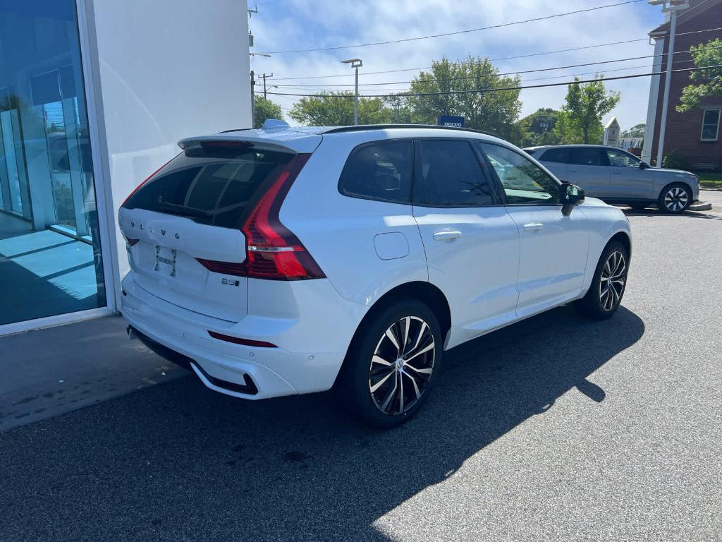 new 2025 Volvo XC60 car, priced at $56,155
