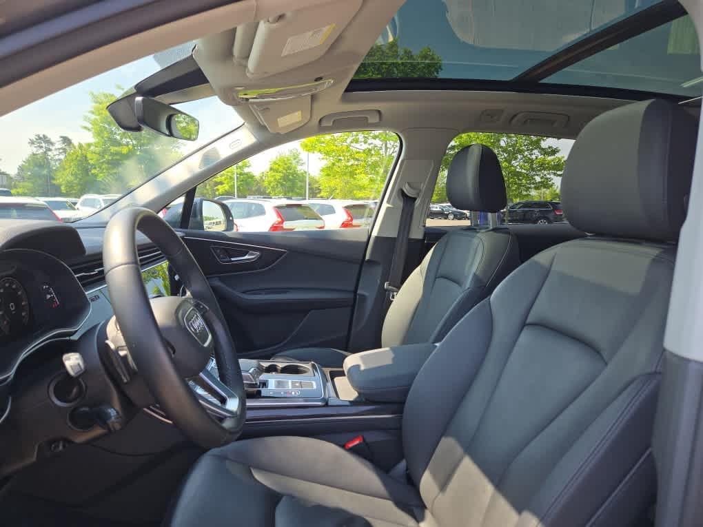 used 2024 Audi Q7 car, priced at $47,200