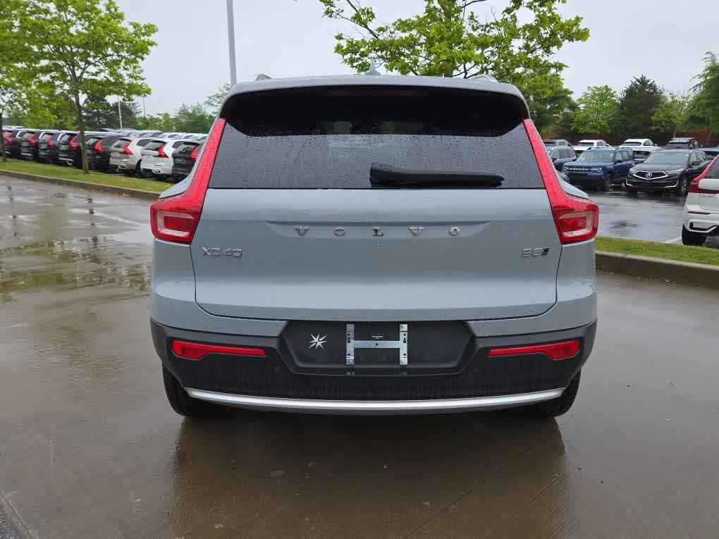 used 2025 Volvo XC40 car, priced at $34,900