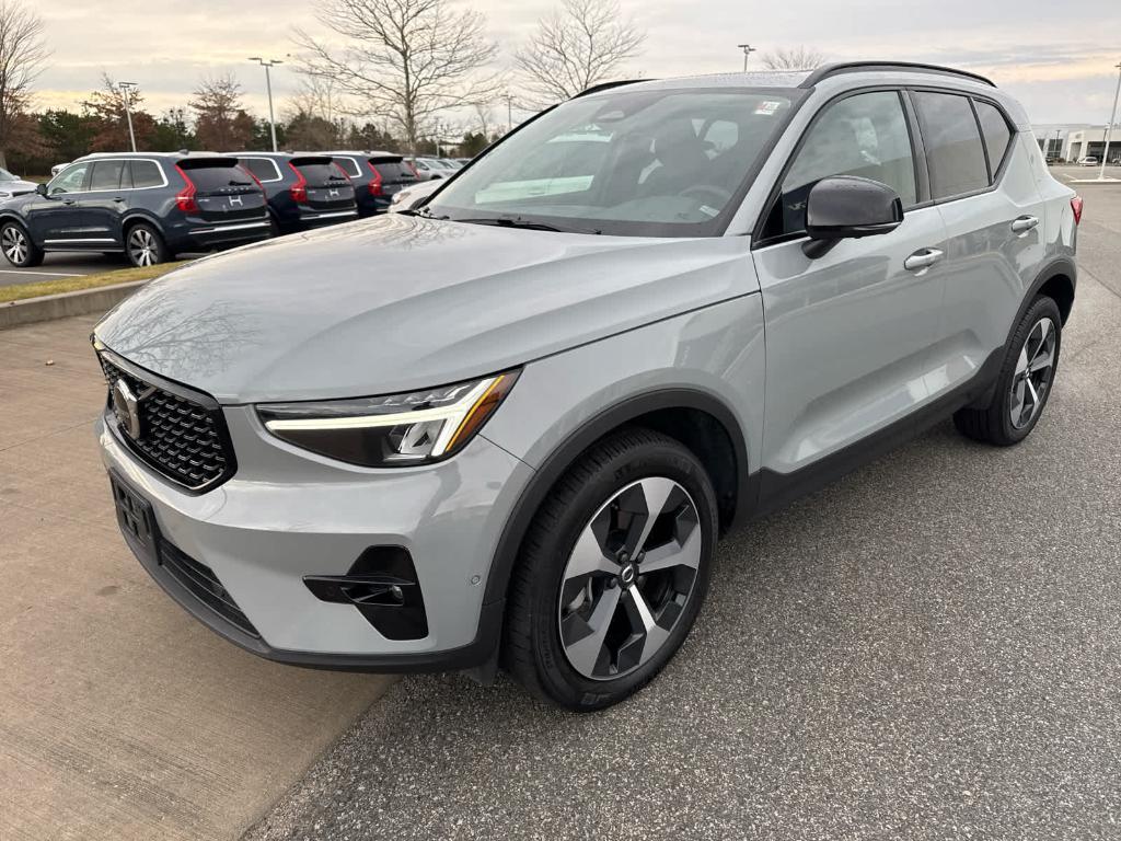 used 2024 Volvo XC40 car, priced at $36,300