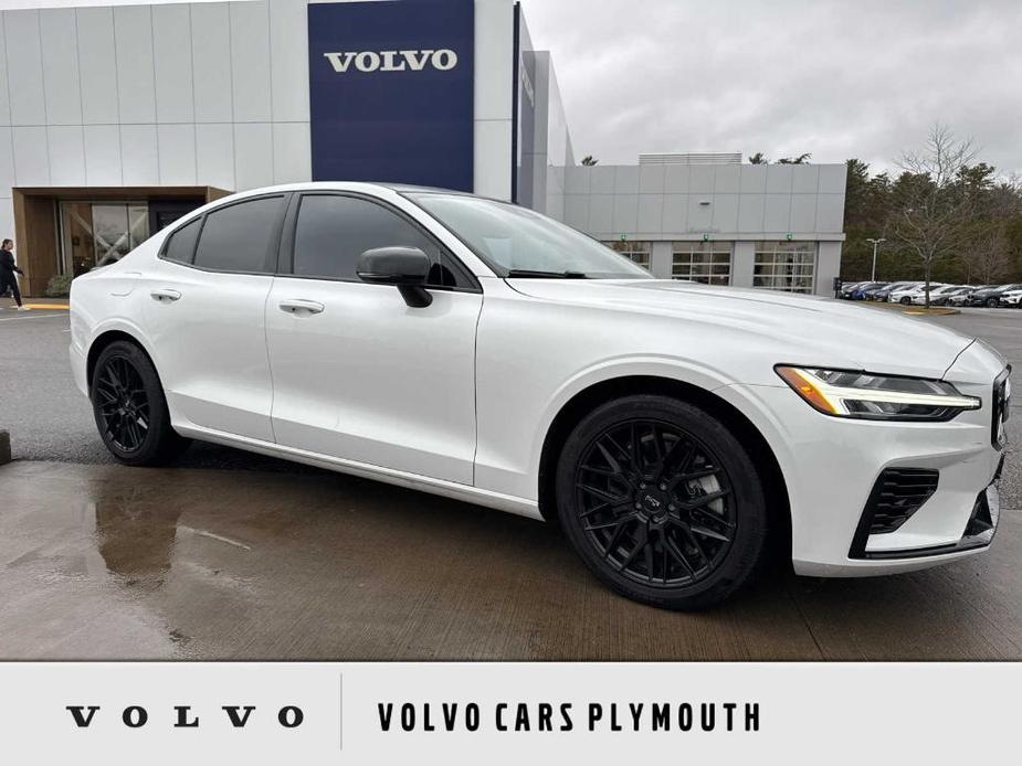 used 2022 Volvo S60 Recharge Plug-In Hybrid car, priced at $32,900