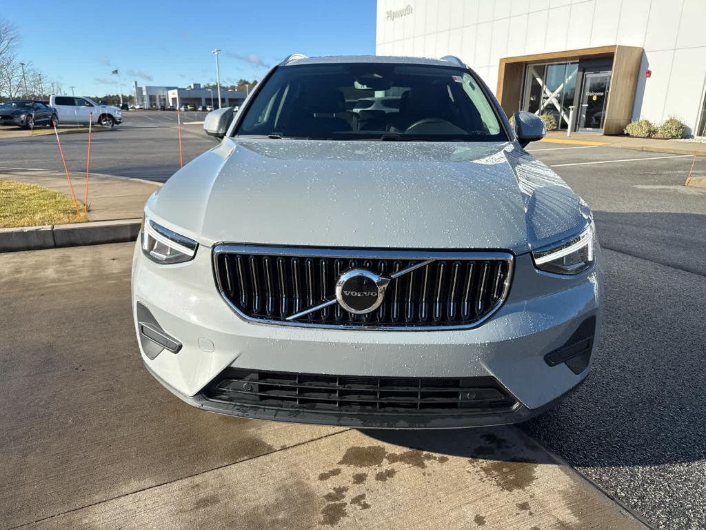 used 2024 Volvo XC40 car, priced at $32,500