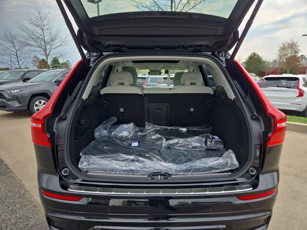 new 2025 Volvo XC60 Plug-In Hybrid car, priced at $66,260
