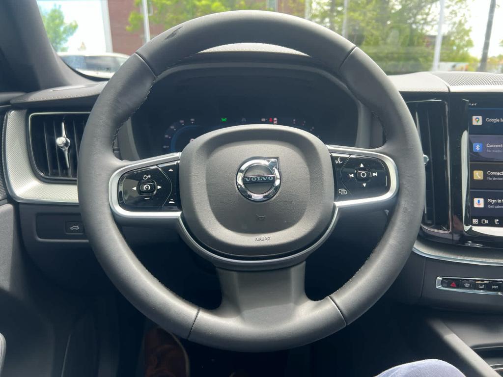 new 2025 Volvo XC60 car, priced at $61,555