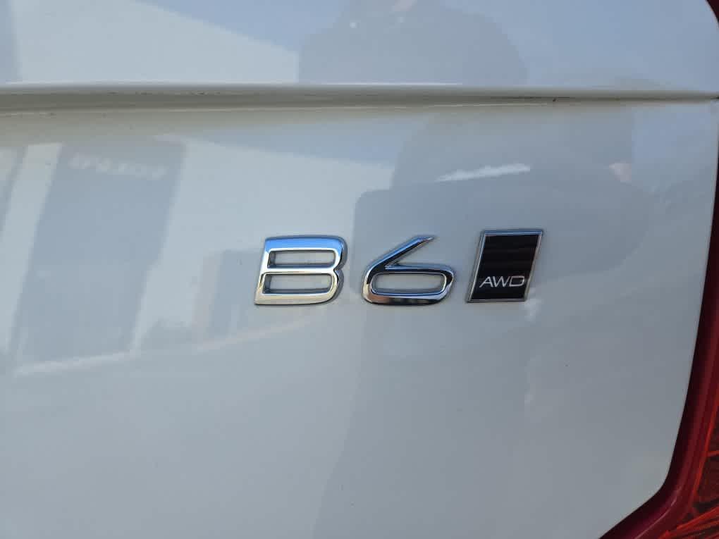 used 2024 Volvo XC90 car, priced at $47,300