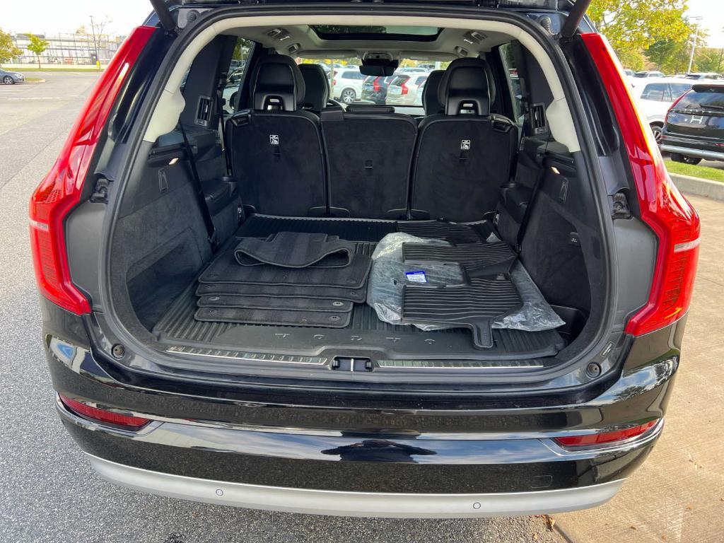 used 2022 Volvo XC90 car, priced at $36,500