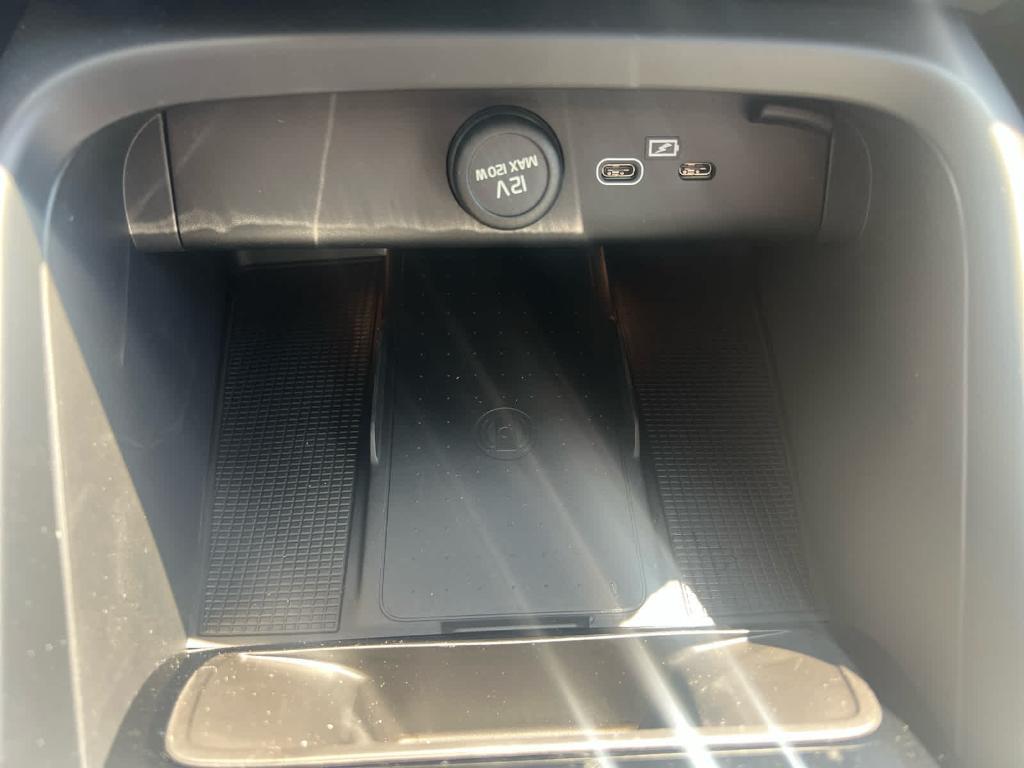 new 2025 Volvo EX40 car, priced at $62,685