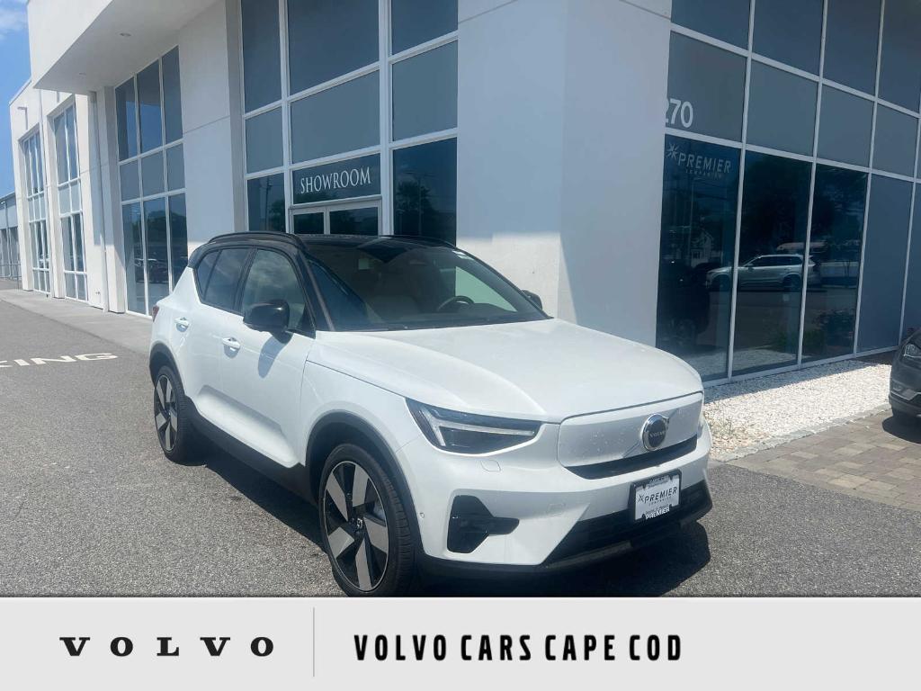 new 2025 Volvo EX40 car, priced at $62,685
