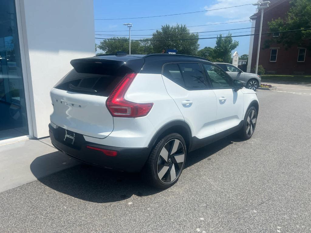 new 2025 Volvo EX40 car, priced at $62,685