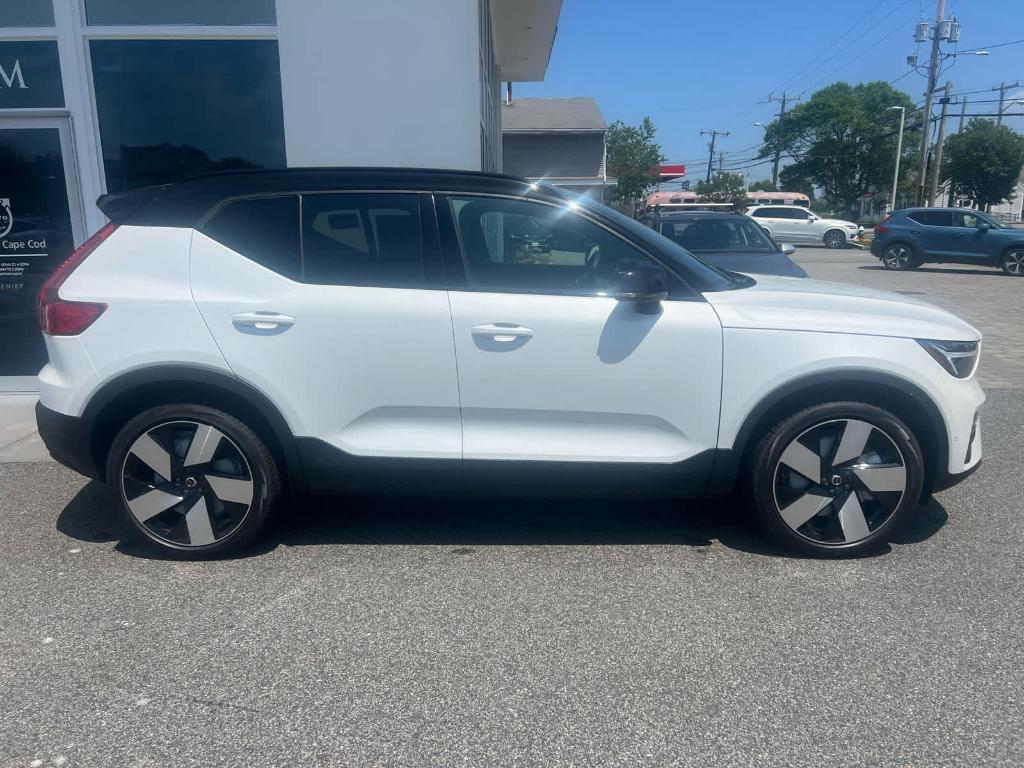 new 2025 Volvo EX40 car, priced at $62,685