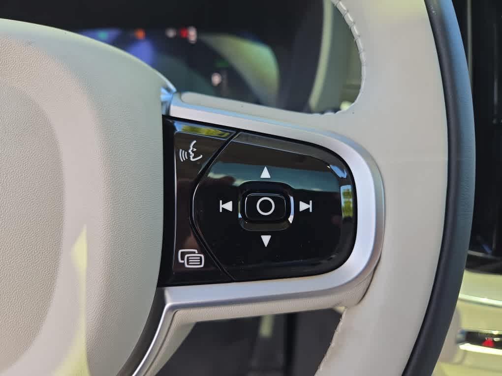 new 2026 Volvo XC60 car, priced at $80,310