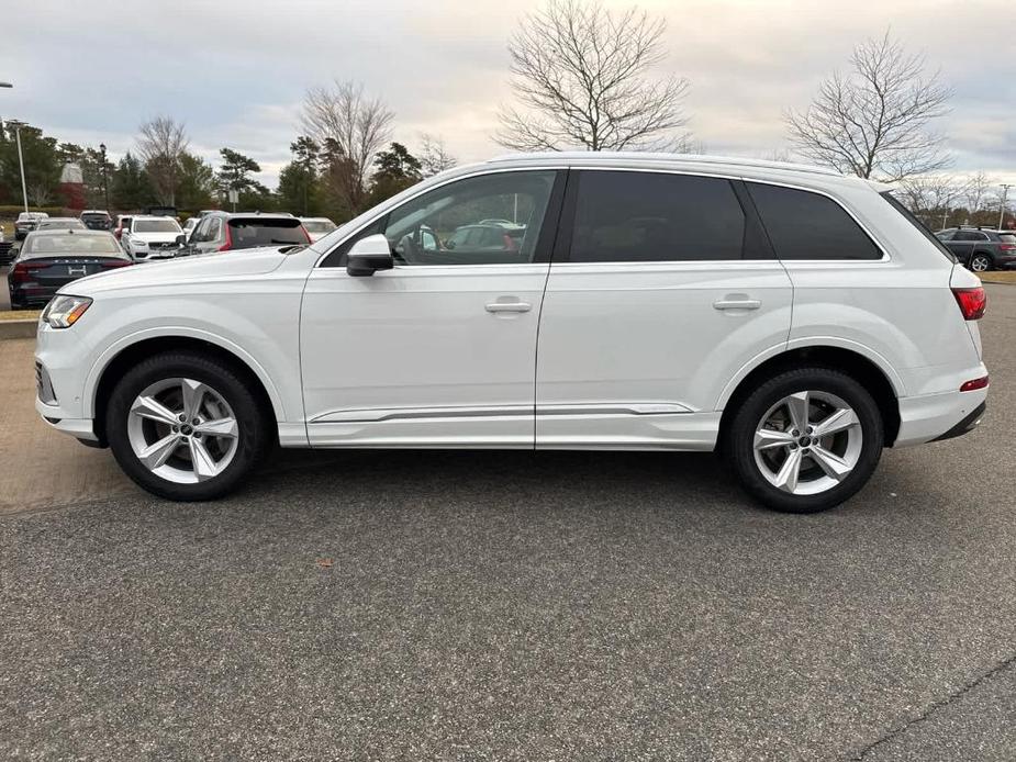 used 2024 Audi Q7 car, priced at $47,900