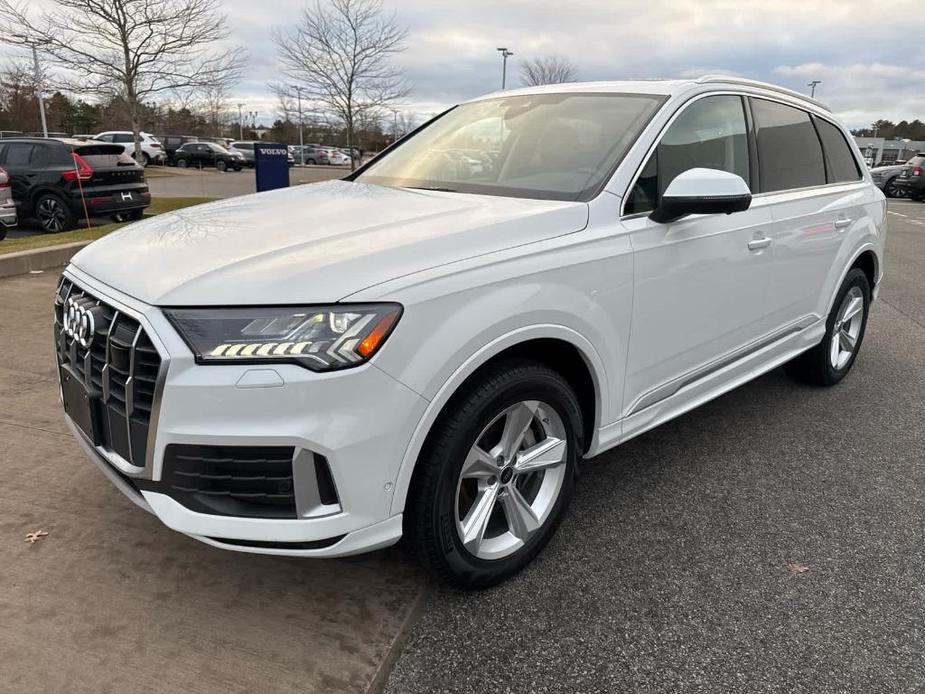 used 2024 Audi Q7 car, priced at $47,900