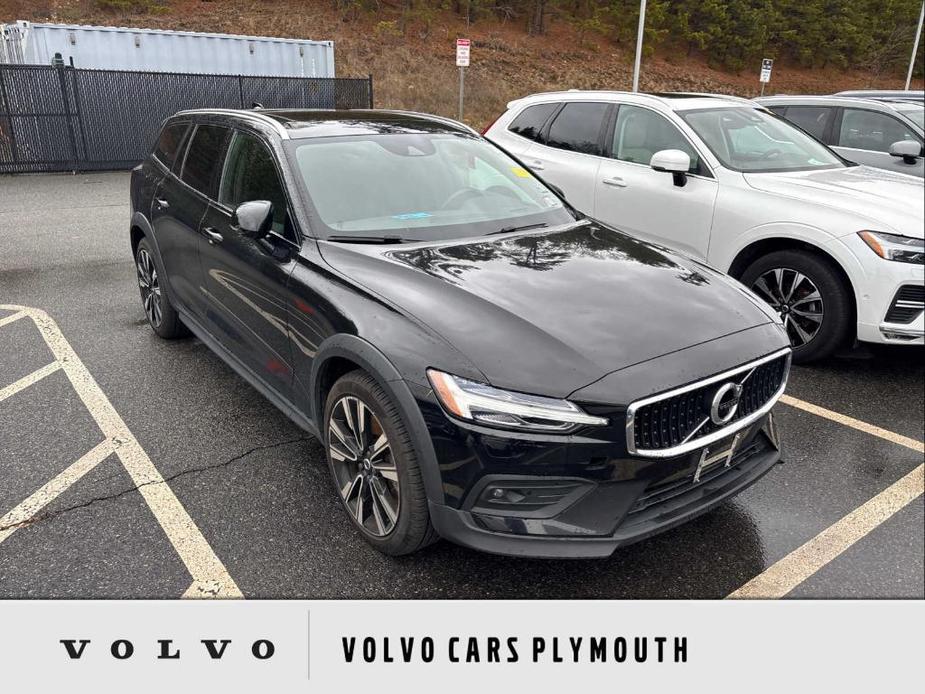 used 2022 Volvo V60 Cross Country car, priced at $30,900