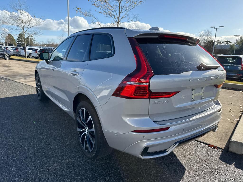 used 2023 Volvo XC60 car, priced at $37,900