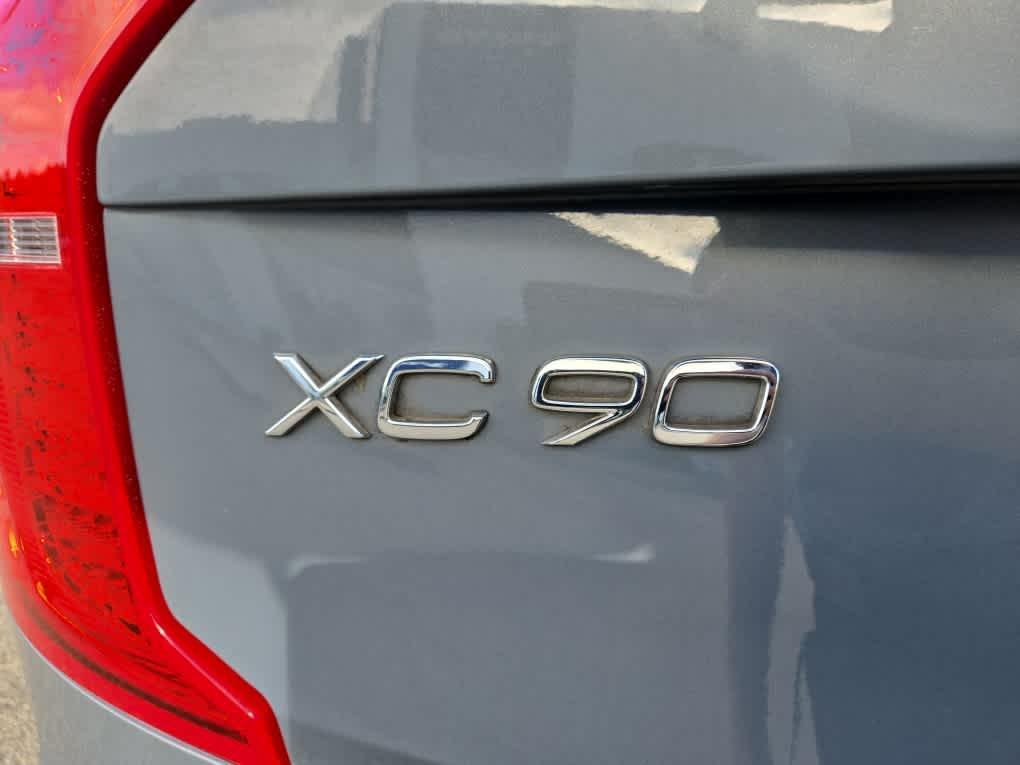 used 2021 Volvo XC90 car, priced at $36,900