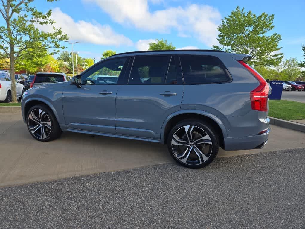 used 2021 Volvo XC90 car, priced at $36,900