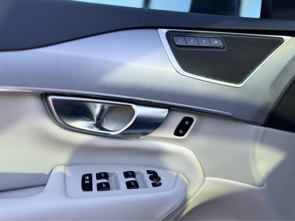 used 2024 Volvo XC90 car, priced at $38,069