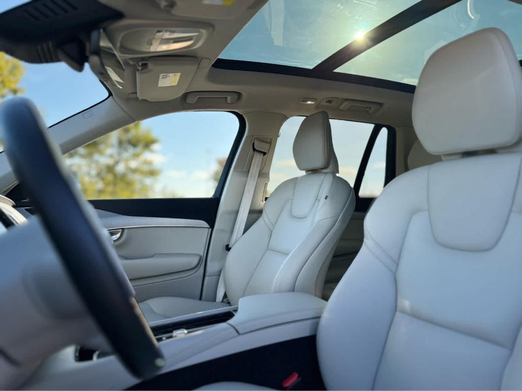 used 2024 Volvo XC90 car, priced at $38,069