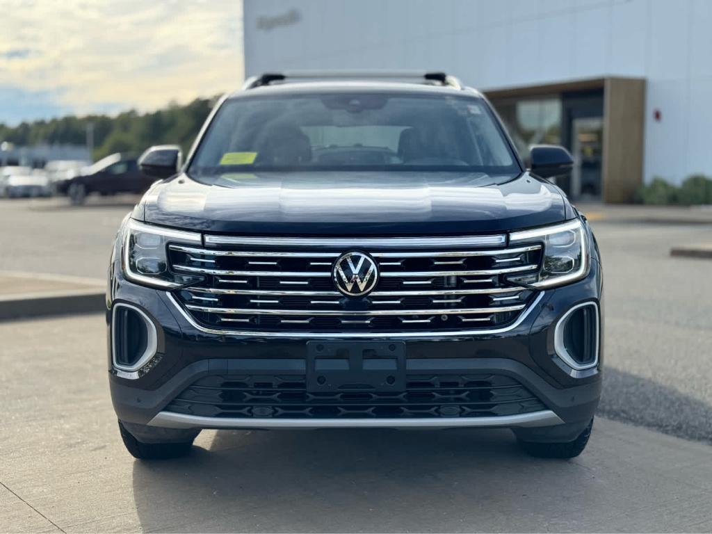 used 2024 Volkswagen Atlas car, priced at $35,800