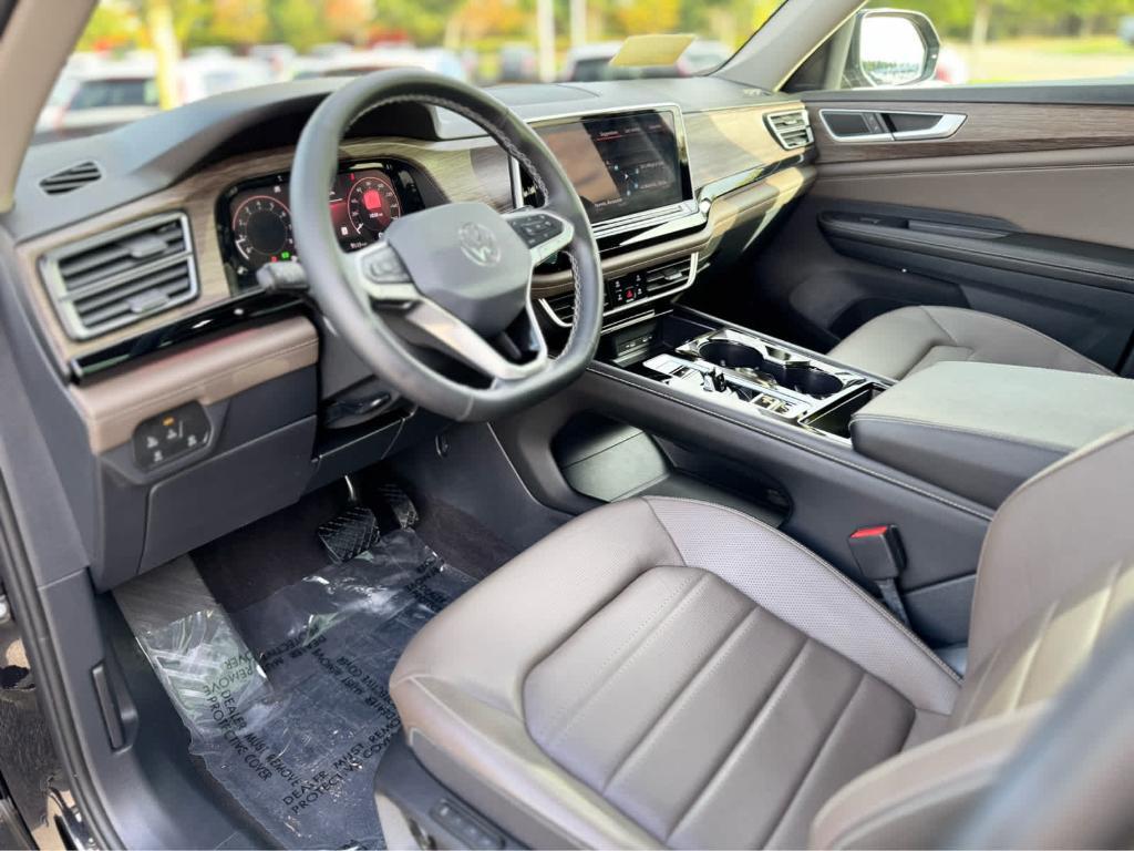 used 2024 Volkswagen Atlas car, priced at $35,800
