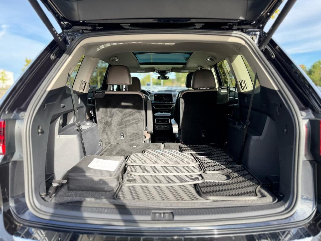 used 2024 Volkswagen Atlas car, priced at $35,800