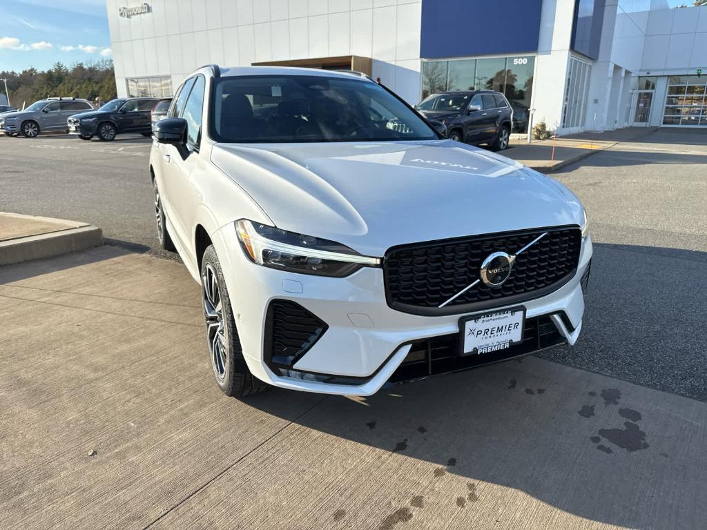 new 2025 Volvo XC60 car, priced at $55,335