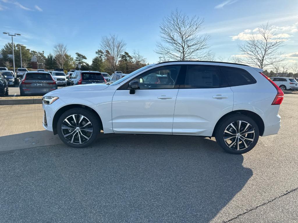 new 2025 Volvo XC60 car, priced at $55,335