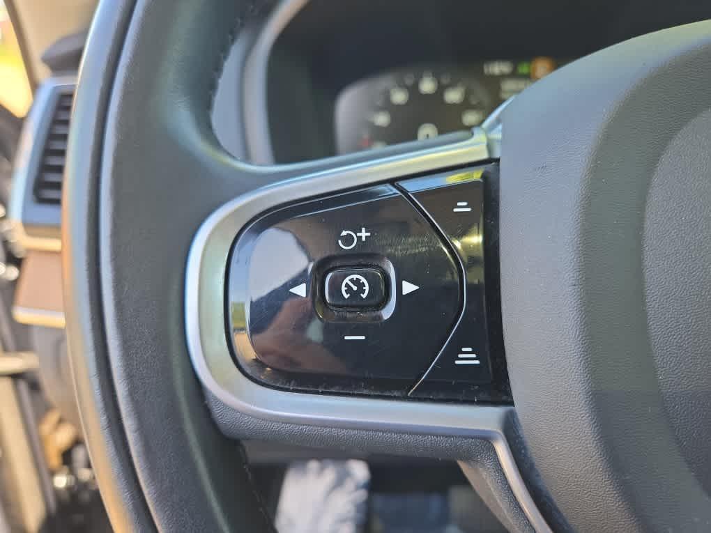 used 2022 Volvo XC90 car, priced at $39,900